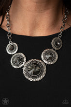 Load image into Gallery viewer, Paparazzi Global Glamour - Silver