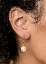 Load image into Gallery viewer, Paparazzi Pearly Prosperity - Gold