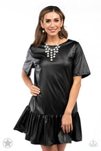 Load image into Gallery viewer, Paparazzi Spotlight Stunner - White