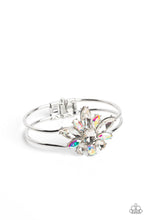 Load image into Gallery viewer, Paparazzi Chic Corsage - White