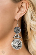 Load image into Gallery viewer, Paparazzi Glimpses of Malibu - Complete Trend Blend
