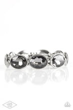 Load image into Gallery viewer, Paparazzi DIVA In Disguise - Silver
