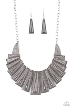 Load image into Gallery viewer, Paparazzi Metro Mane - Silver
