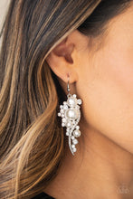 Load image into Gallery viewer, Paparazzi High-End Elegance - White
