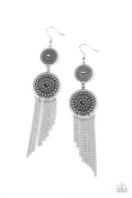 Load image into Gallery viewer, Paparazzi Medallion Mecca - Silver
