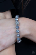 Load image into Gallery viewer, Paparazzi Upscale Whimsy - Silver
